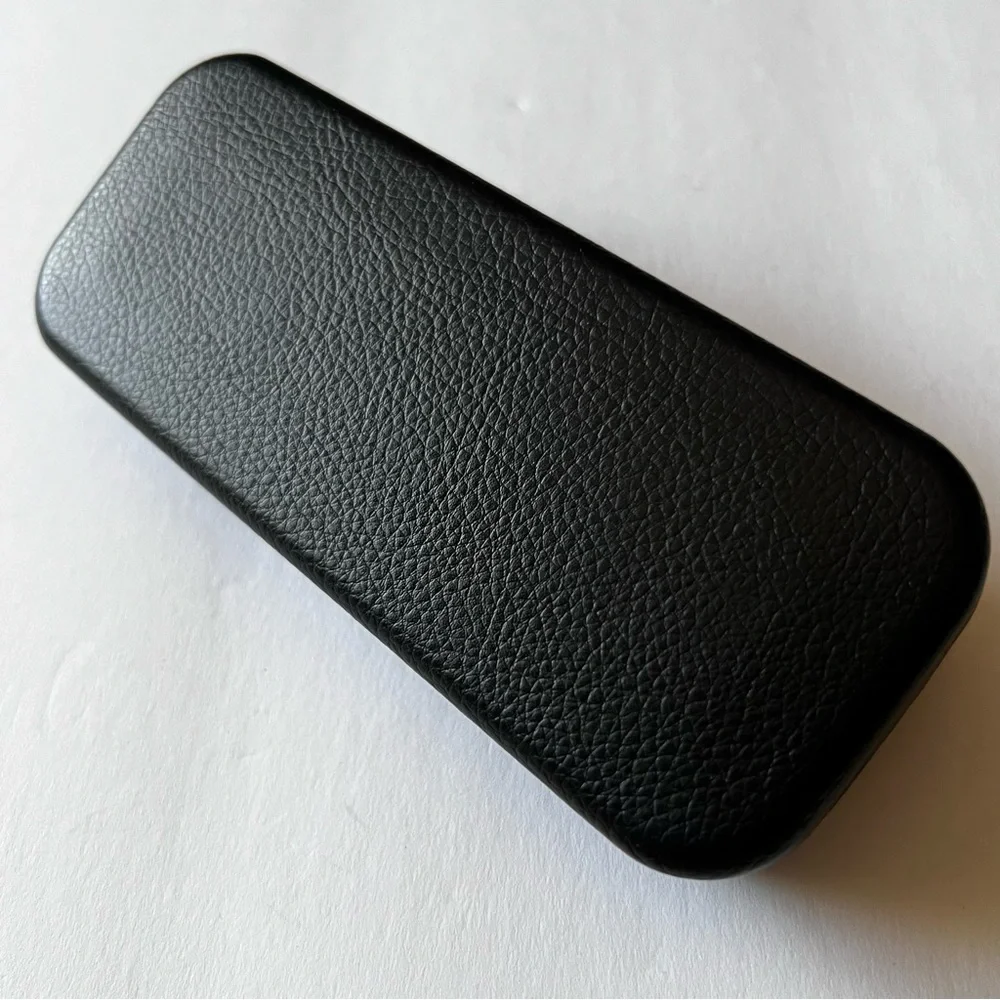 ALEXANDER MCQUEEN BLACK SUNGLASSES CASE NEW
